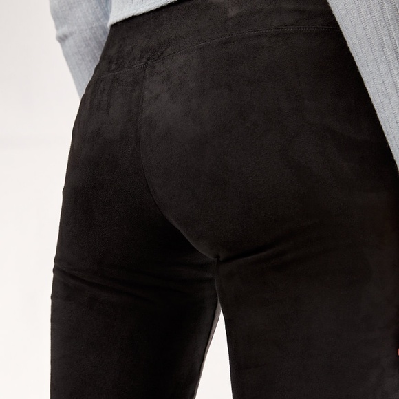 Wilfred Free // Daria Pant Faux-Suede Legging - Picture 2 of 9